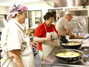 Church kicks off fried-pie fundraiser